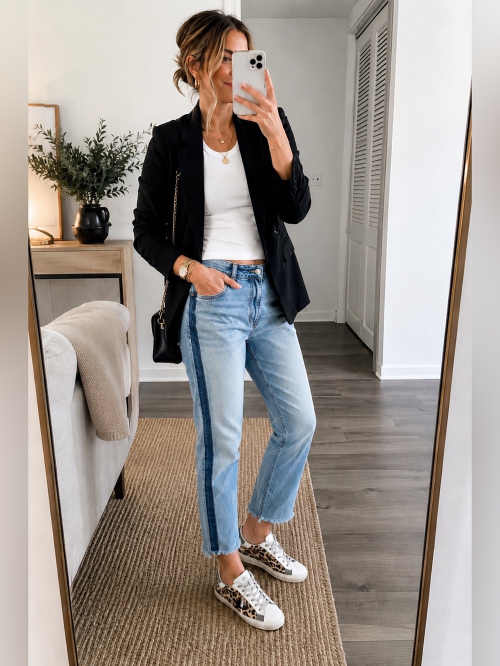 Denizen Mid Rise Cropped Boyfriend Jeans Side Stripe Raw Hem Size 11 W30